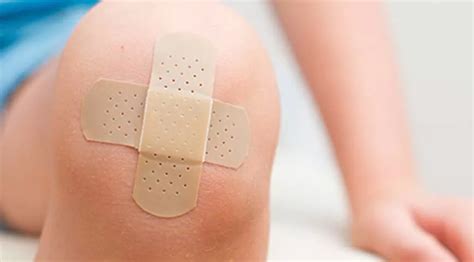 aid  minor cuts rose pharmacy  drugstore medicine