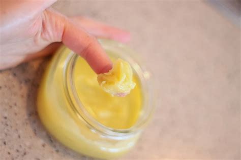 The Really Crunchy Mom: Homemade beeswax lotion