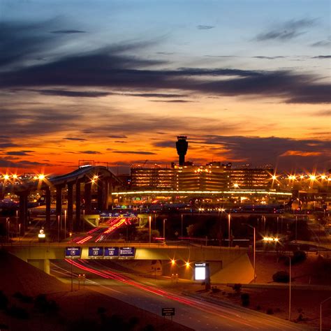 Phoenix Airport Guide - Sunset Magazine