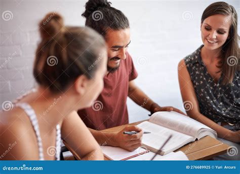 helping    class young college students working