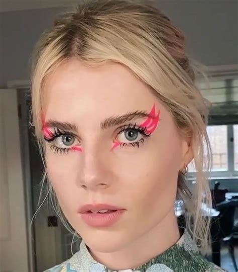 Самый летний макияж глаз | Makeup looks, Vogue makeup, Mask makeup