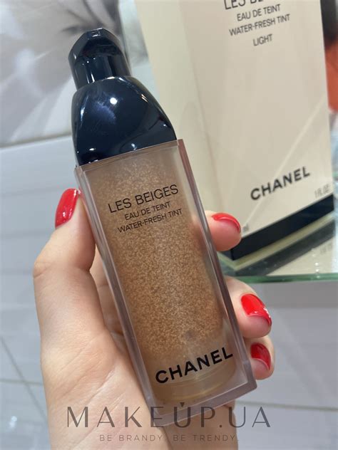 Chanel Les Beiges Eau De Teint - Тональный флюид-тинт для лица: купить ...