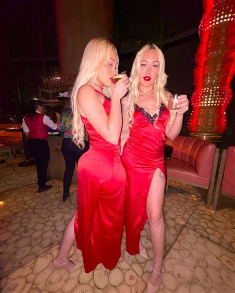 Hayley & Hannah murders | Country girls 🤠💕👯‍♀️ #twins | Instagram