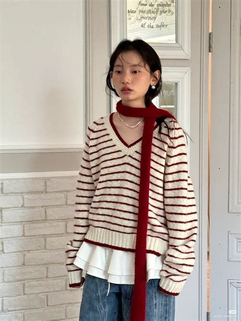 red  white sweater outfit red sweater  tie red knit scarf