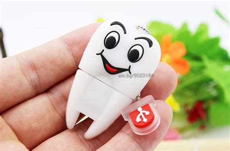 Флашка USB 32 гб Зъб флаш памет, подарък за зъболекар | Други периферни ...