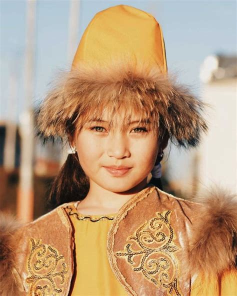 Kyrgyz girl.Kyrgyzstan. Кыргызка