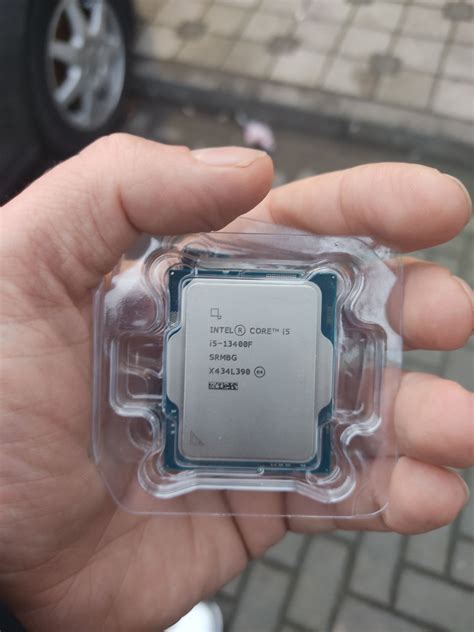 Intel Core i5-12400F