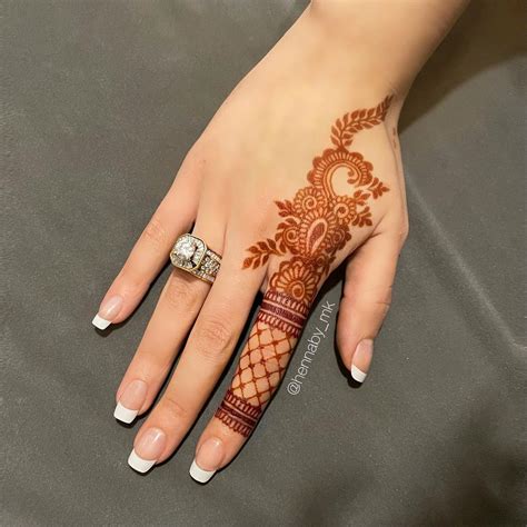 160+ Simple Mehndi Designs Perfect For Minimalist Brides! - ShaadiWish ...