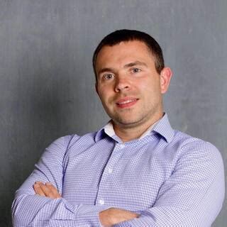 Вовк Артем Вікторович - Адвокати України