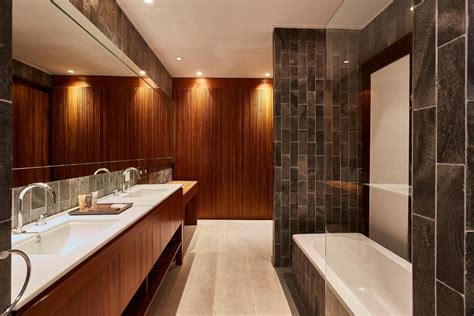 LUXX Langsuan Hotel | Bangkok 2024 UPDATED DEALS, HD Photos & Reviews