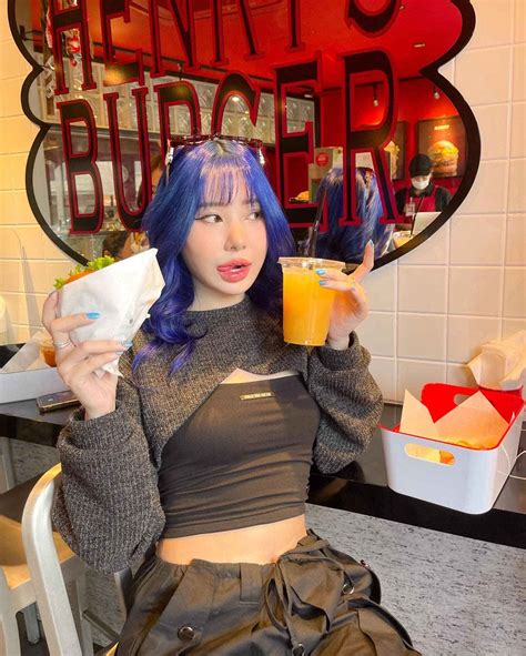 เปิดวาร์ป น้อง beebell สาว TikTok เซ็กซี่ ร้อนแรง สดใส โดนใจ