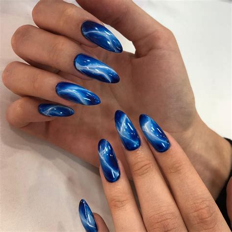 Ногти молния💙😍 Маникюр 2021 | Manicura de uñas, Decoracion uñas de gel ...