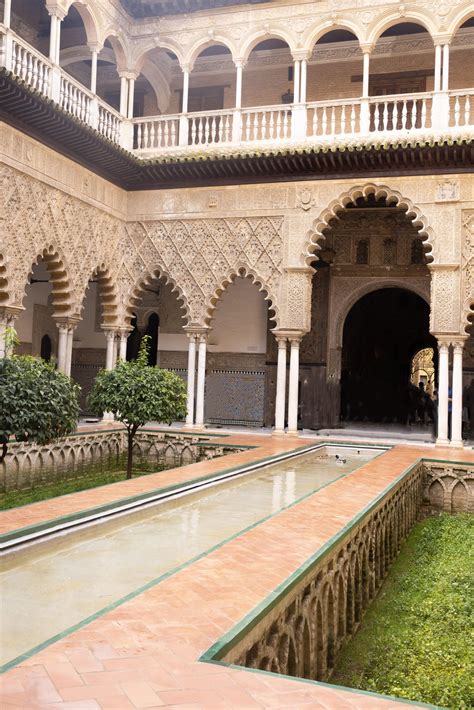 Real Alcazar, Sevilla : r/ArchitecturePorn