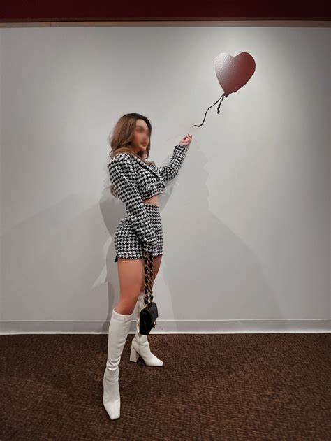 Lexi Stone ️ Honolulu on Twitter: "@MargotMiu Such a doll 💗" / Twitter