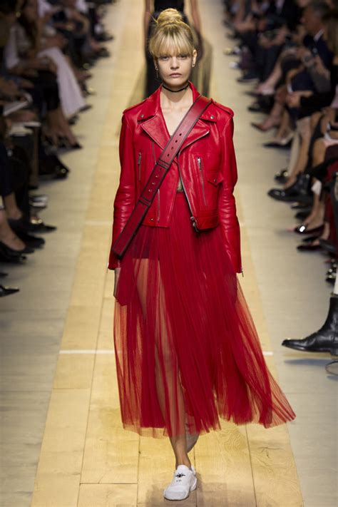 Неделя моды в Париже: Christian Dior весна 2017