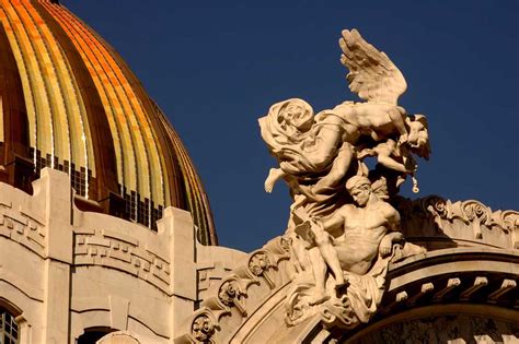 Detalhe da arquitetura no Palácio de Belas Artes - México… | Flickr