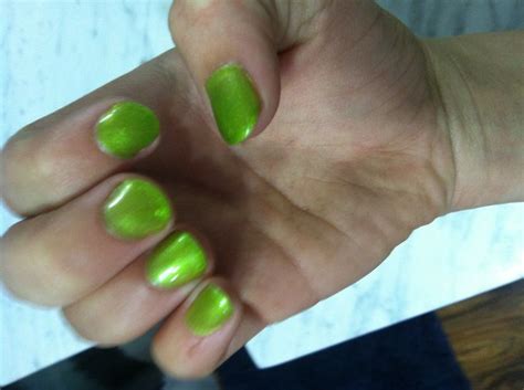 Vibrant Lime Green Shellac Nails