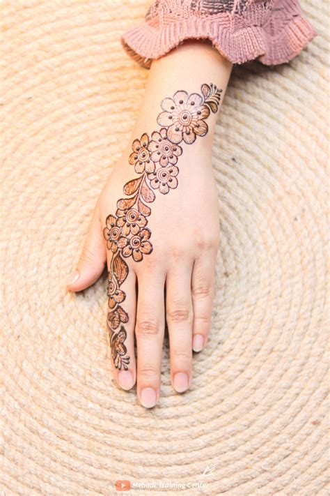mehndi design arabic easy 4