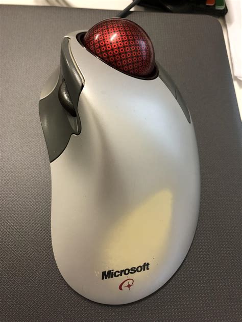 Selling [AU] - Microsoft trackball explorer $30usd : Trackballs