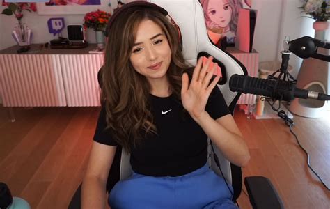 This Streamer's Nip Slip Went Viral  But Here's The Real Story. Image 11