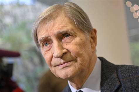 Igor Yasulovich's condition worsened 17:22 - Social Bites