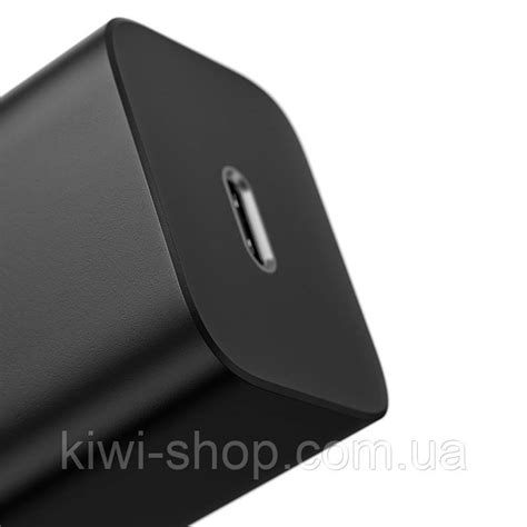 Блочек адаптер питания с быстрой зарядкой 20W Baseus Super Si черный ...