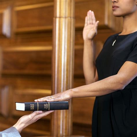 El análisis de un ateo de los diez mandamientos
