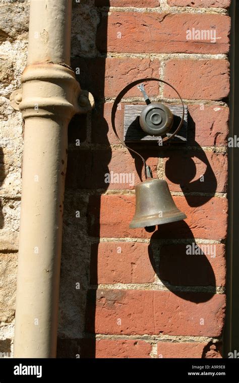 An old fashioned door bell Stock Photo - Alamy