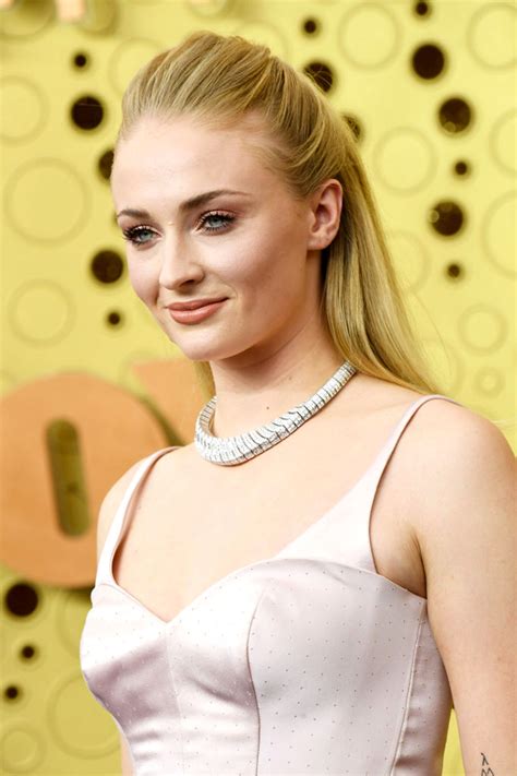 Sophie Turner: su vida en Game of Thrones y sus mejores looks de