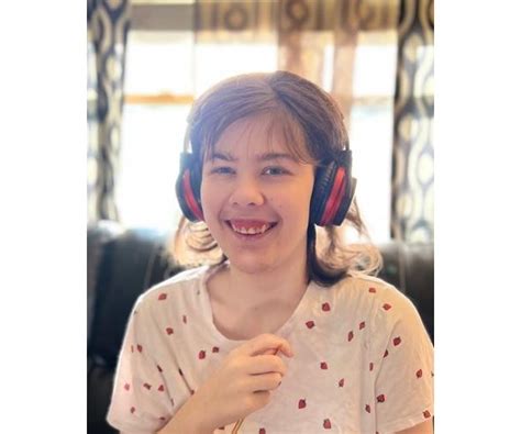 Molly McBride Obituary (1997 - 2023) - Legacy Remembers