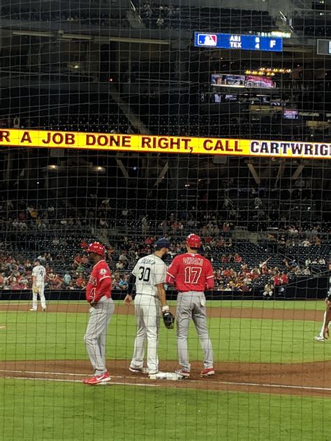 Hosmer butt slapping Ohtani : angelsbaseball