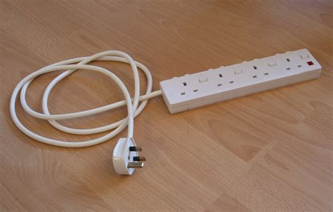 Short Extension Chord