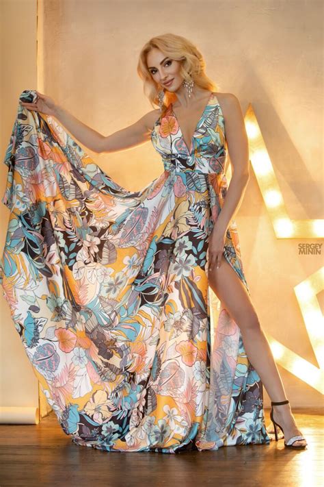 43 y.o. Polina from Moscow, Russia - Brown eyes, Blond Hair - ID 837643 ...