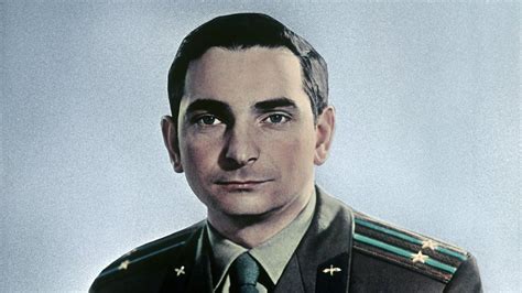 Russian space pioneer Valery Bykovsky dies aged 84 - BBC News