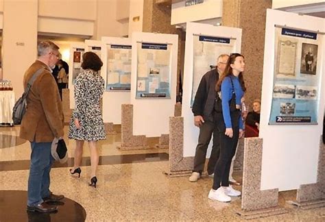 Снимка на Захари Стоянов и масонското му свидетелство в изложба за 70 ...