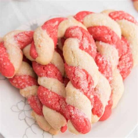 Classic Candy Cane Cookies - Haniela's | Recipes, Cookie & Cake ...