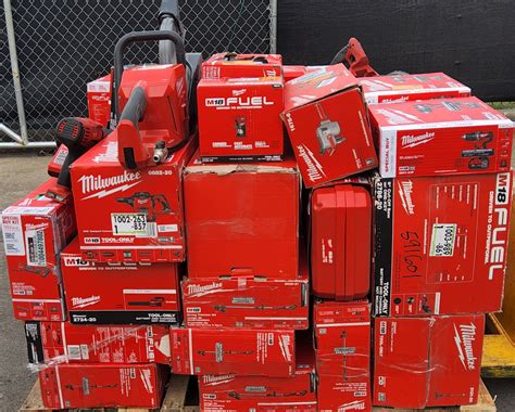 MILWAUKEE TOOL PALLET - LOT ID: 122101 - Untested Customer Returns
