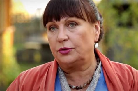 Куда пропала актриса Кравченко: Слухи об алкоголизме, срыв спектакля ...