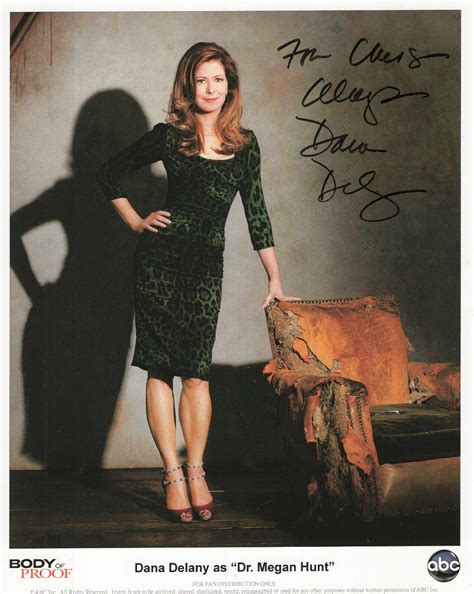 DANA DELANY HAND SIGNED 8x10 COLOR PHOTO+COA GORGEOUS+SEXY ACTRESS TO