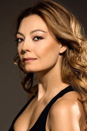 Özge Özder | TV Time