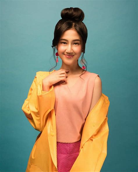 pin oleh gealwrd  indonesia idol aktris produksi film