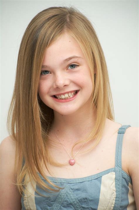 The Beauty Evolution of Elle Fanning: From Baby Sis to Bombshell | Elle ...