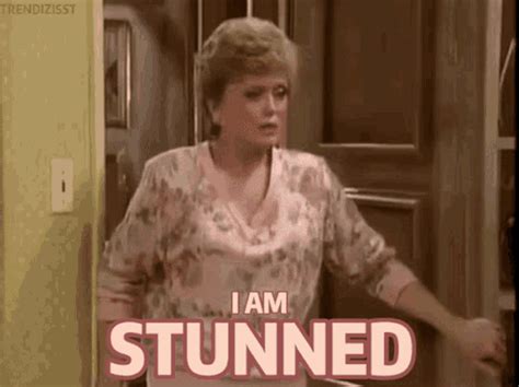 This Hilarious Dirty GIF Will Leave You Speechless - vj0xphr