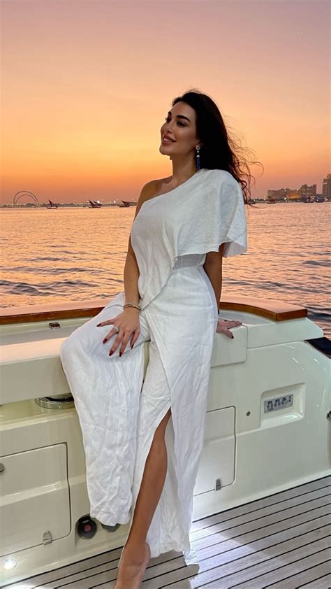 Pin on A Yasmine Sabri | Casual weekend style, Egyptian women modern