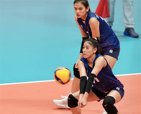 Kiều Trinh là điểm sáng của bóng chuyền nữ Việt Nam ở bán kết, còn trận