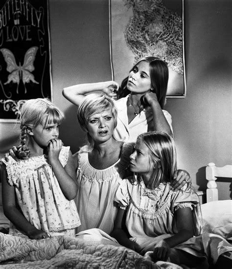 The Brady Bunch - Fright Night (S04E06) (1972) | ČSFD.cz