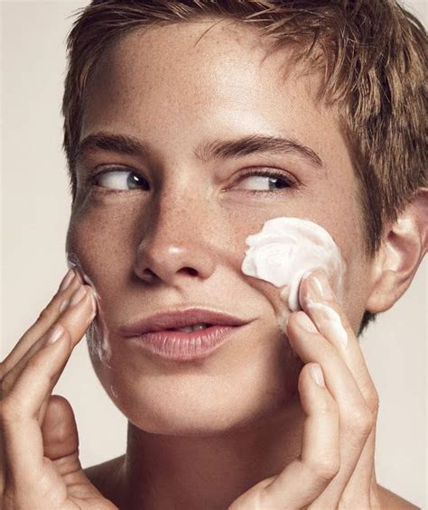 Очищение кожи. Какие бывают очищающие средства? | Skin care routine ...