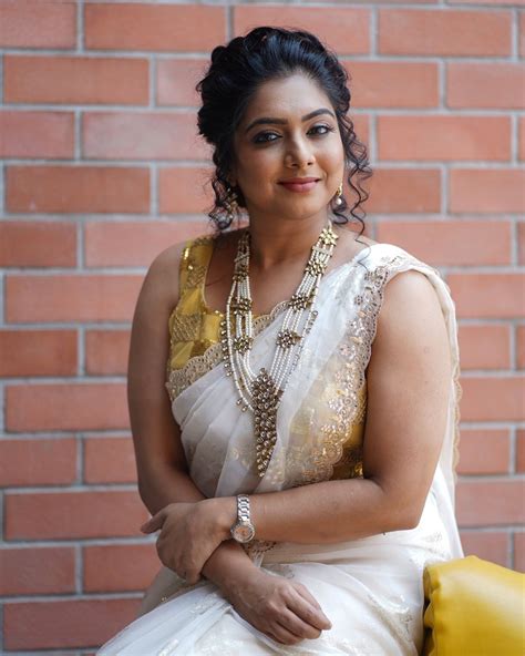syamantha kiran age family serials list images biography wiki