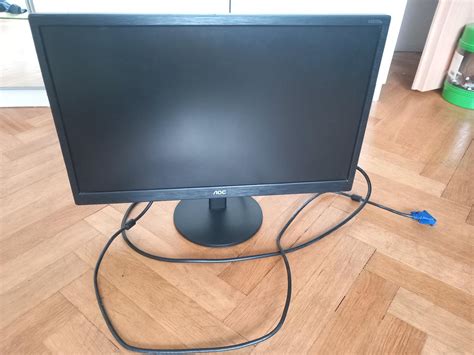 21.5" LCD Monitor AOC E2270SW | Aukro