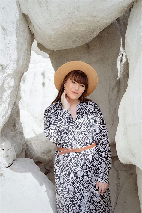 Women+With+Perky+Breasts Photos, Download The BEST Free Women+With